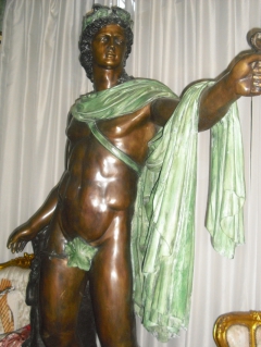 Посмотреть объявление Статуя Аполлон из бронзы