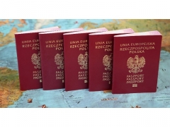 Посмотреть объявление Паспорт Польши, Финляндии, Румынии. Гражданство Ев