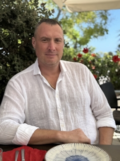 Посмотреть объявление Резюме: Семейный водитель, помощник по дому