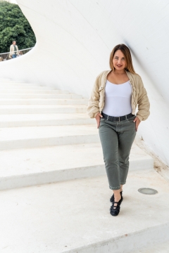 Посмотреть объявление Резюме:  Мастер по педикюру, Мастер по манекюру, Мастер по дипиляции, Администратор ресторана, Официант