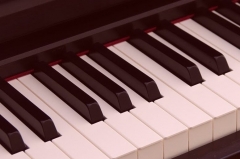 Посмотреть объявление Онлайн- обучение игре  на фортепиано , сольфеджио 