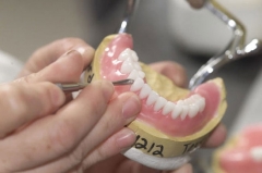 Посмотреть объявление Стоматолог - зубной техник.