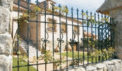 Посмотреть объявление СВАРОЧНЫЕ РАБОТЫ И МЕТАЛЛОКОНСТРУКЦИИ НА ЗАКАЗ