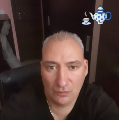 Посмотреть объявление парень ишет девушку женщину для дружбы 