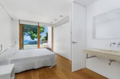 Посмотреть объявление Эксклюзивная вилла-шедевр с прямым видом на море