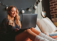 Посмотреть объявление Зарабатывай из Дома. Видеочат для Девушек