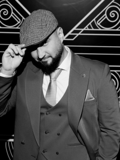 Посмотреть объявление ВЕДУЩИЙ МЕРОПРИЯТИЙ В ИСПАНИИ